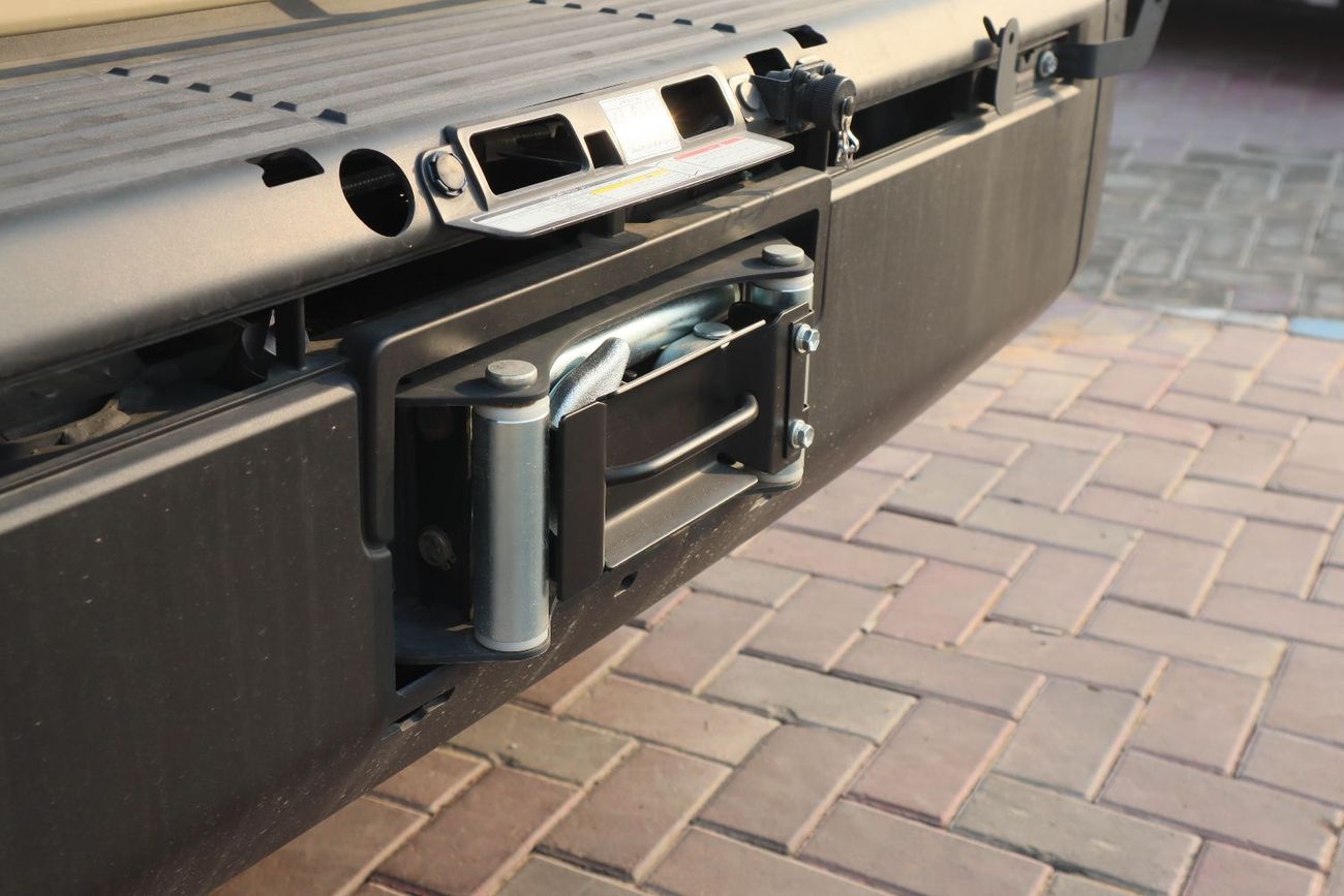 Toyota Land Cruiser Pick Up Single Cab Std 4.0L toyota land cruiser single cab 4.0L 2024 model