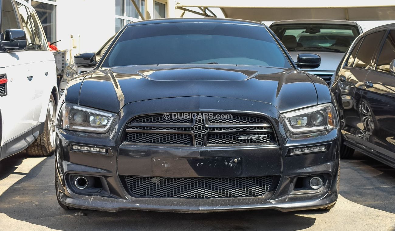 Dodge Charger SRT 8 6.4L HEMI
