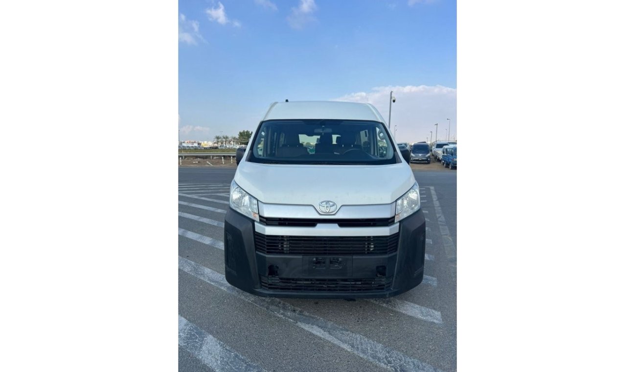 Toyota Hiace 2020 Toyota Hiace 3.5L V6 - 13 Seater - Patrol - Manual - UAE PASS