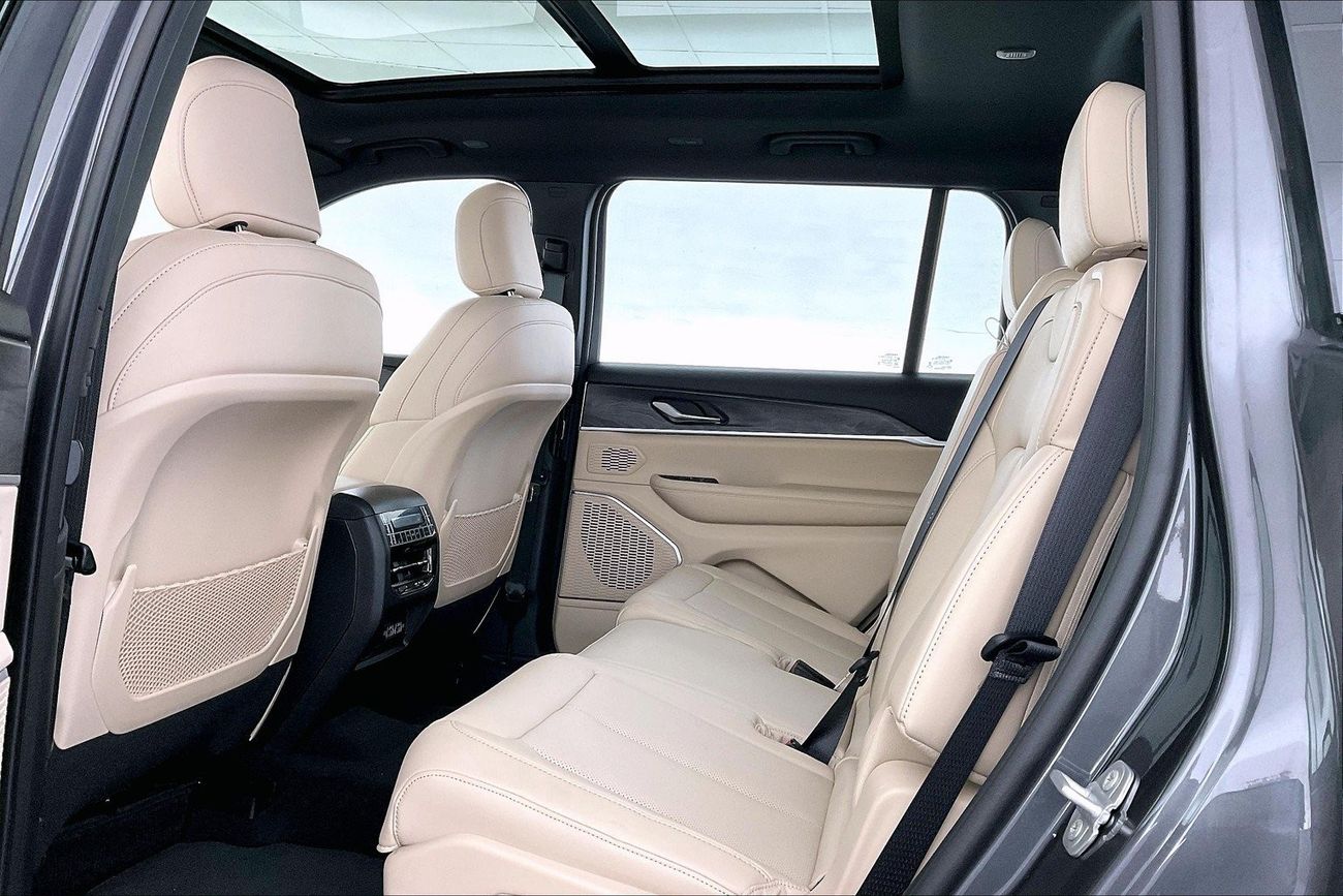 Jeep Cherokee Limited | 1 year free warranty | 1.99% financing rate | Flood Free