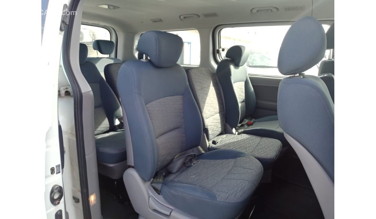 Hyundai H-1 HYUNDAI H1 2016