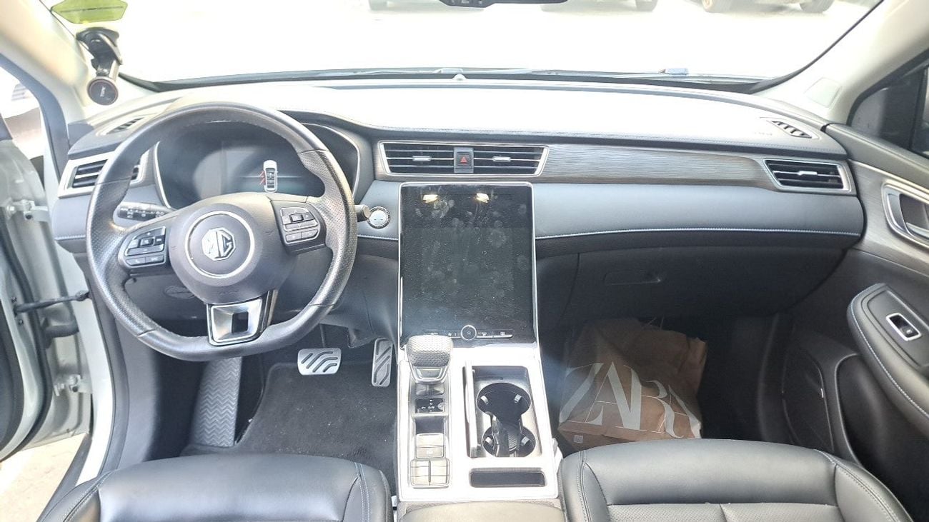 MG RX5 LUXURY 1.5 | Zero Down Payment | Home Test Drive