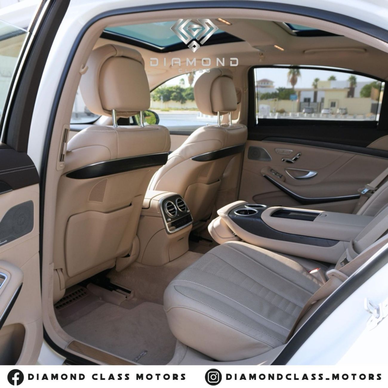 Mercedes-Benz S 560 Exclusive Edition 4.0L Mercedes S560 AMG Full Option  Panoramic  5 Buttons  2018 GCC