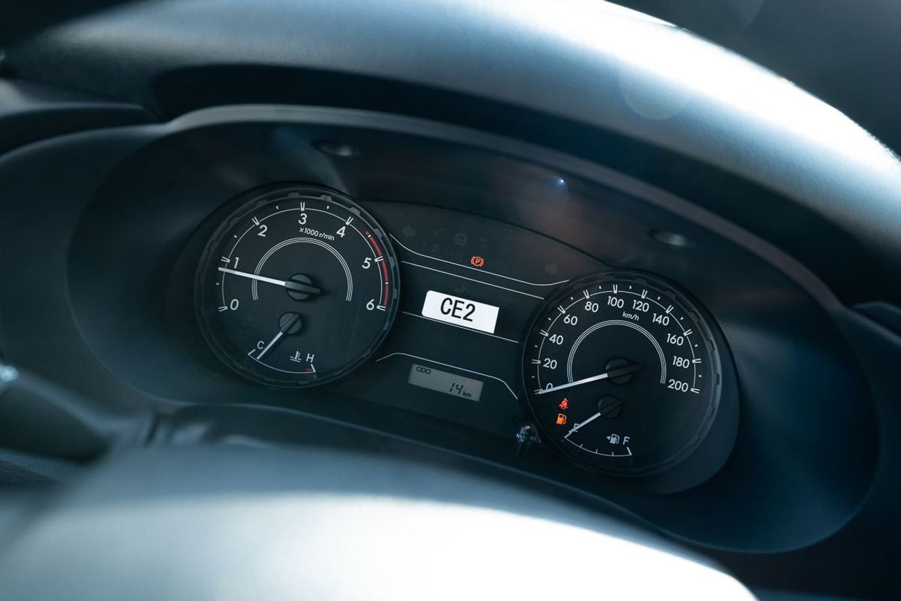 تويوتا هيلوكس Manual Transmission 4x2