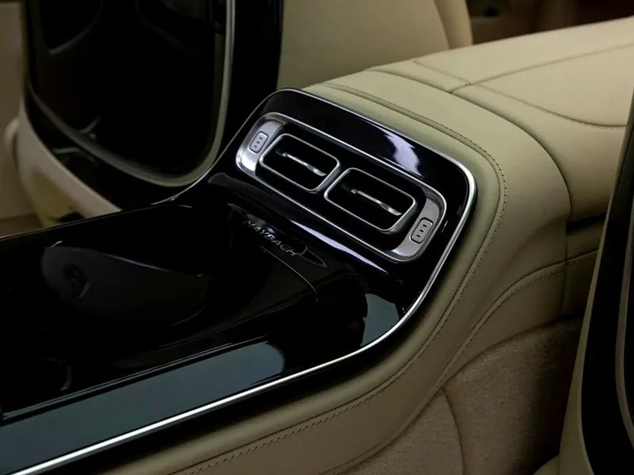 Mercedes Maybach S680 Maybach