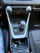 Toyota RAV4 XLE 2.5L Full option