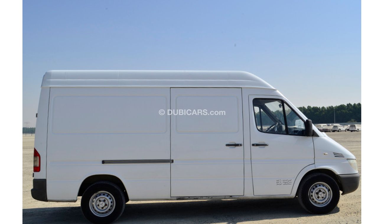 Mercedes-Benz Sprinter DELIVERY VAN GCC SPECS
