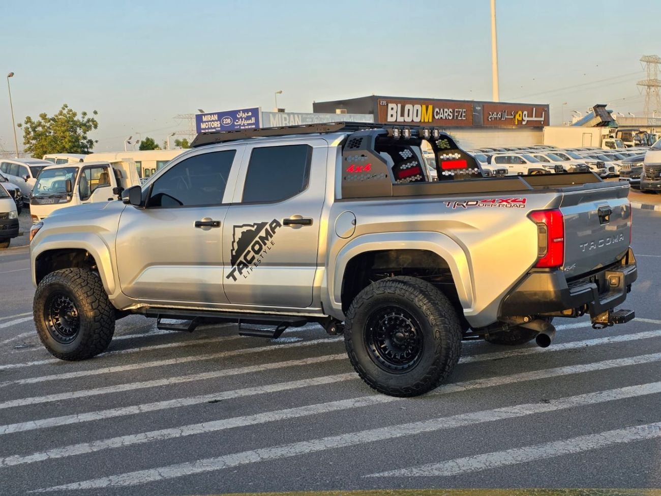 تويوتا تاكوما 2.4T SR5 (4x4)