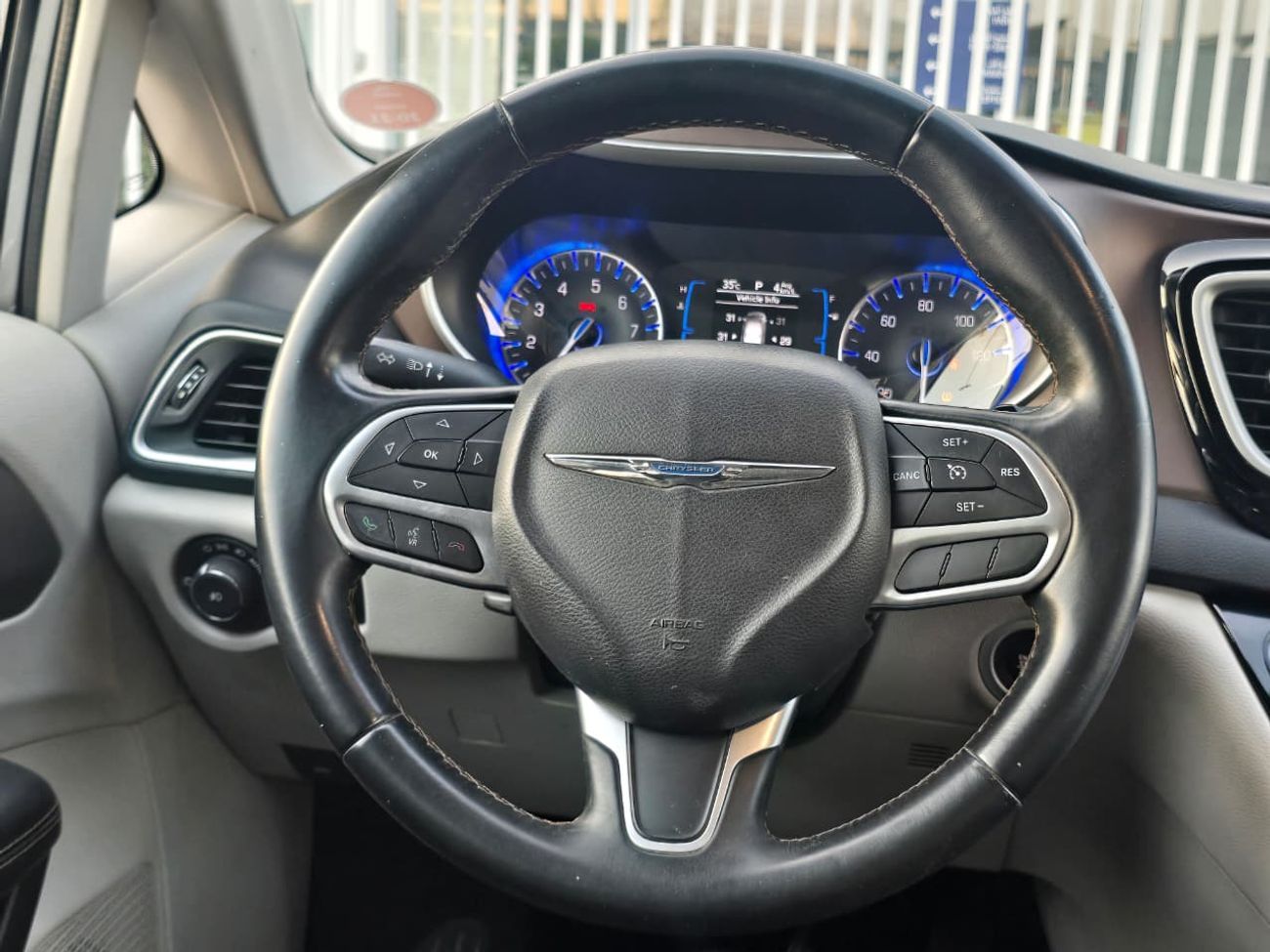 كرايسلر باسيفيكا Limited 3.6L