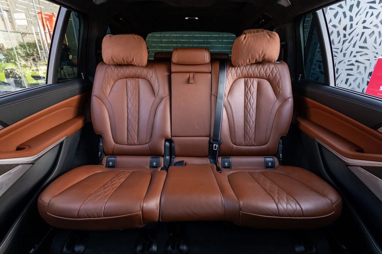 بي أم دبليو X7 M60i XDRIVE BMW X7 M60 2023 GCC | Agency Warranty | Service Contract