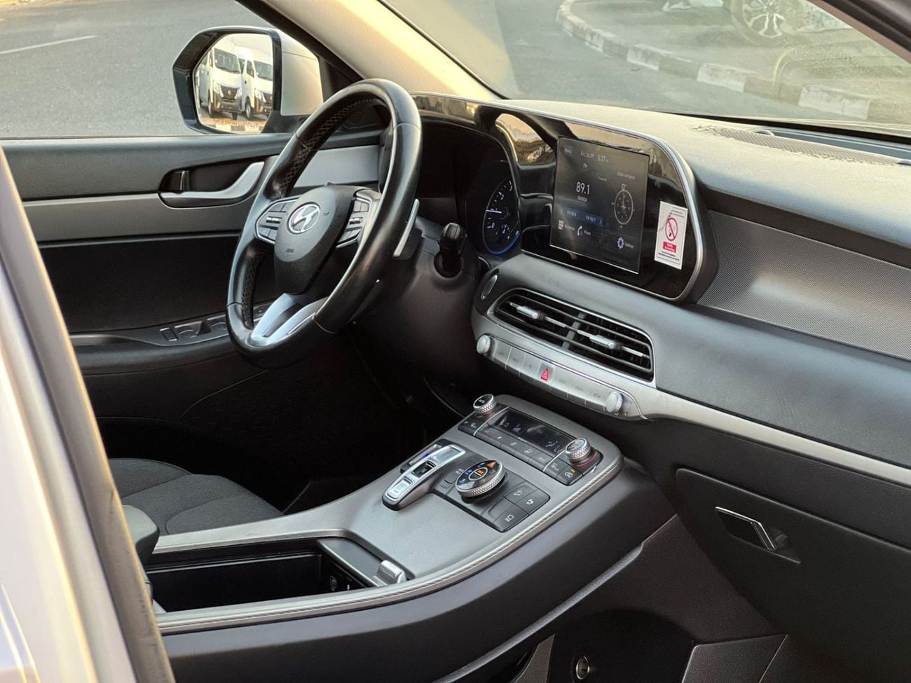 Hyundai Palisade 2022 Hyundai Paliside Gcc specs - 3.5L V6 -AWD 4x4 - Rear Camera & Sensor  - 7 Seater