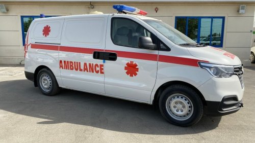 Hyundai H-1 Std Van Ambulance Special Conversion