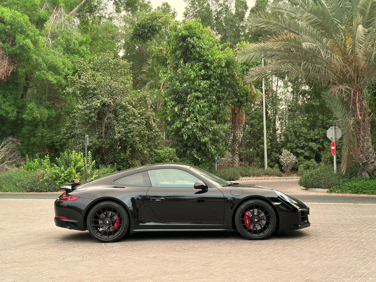 بورش 911 CARRERA 4GTS