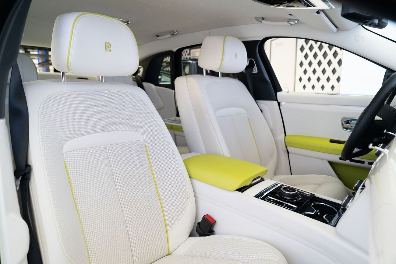 Rolls-Royce Ghost 6.75T Short Wheelbase