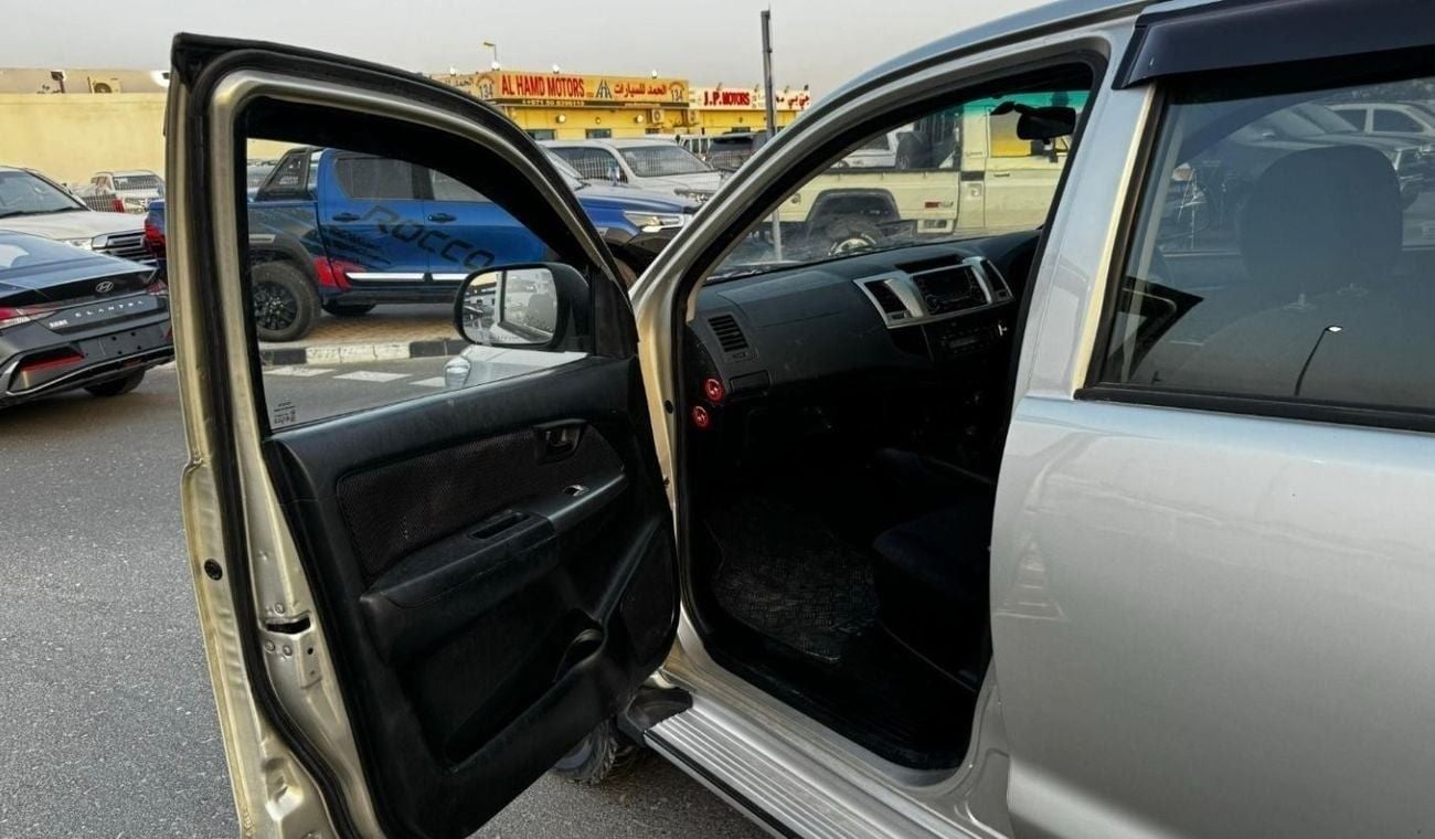 Toyota Hilux Diesel 3.0 Liter Right Hand Drive Manual Gear 4WD
