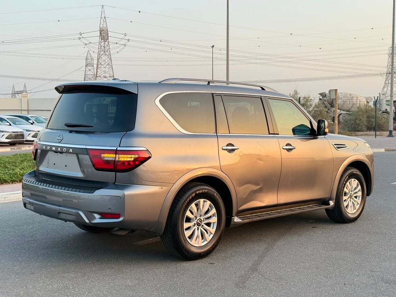 Nissan Armada 2023 SV 5.6L