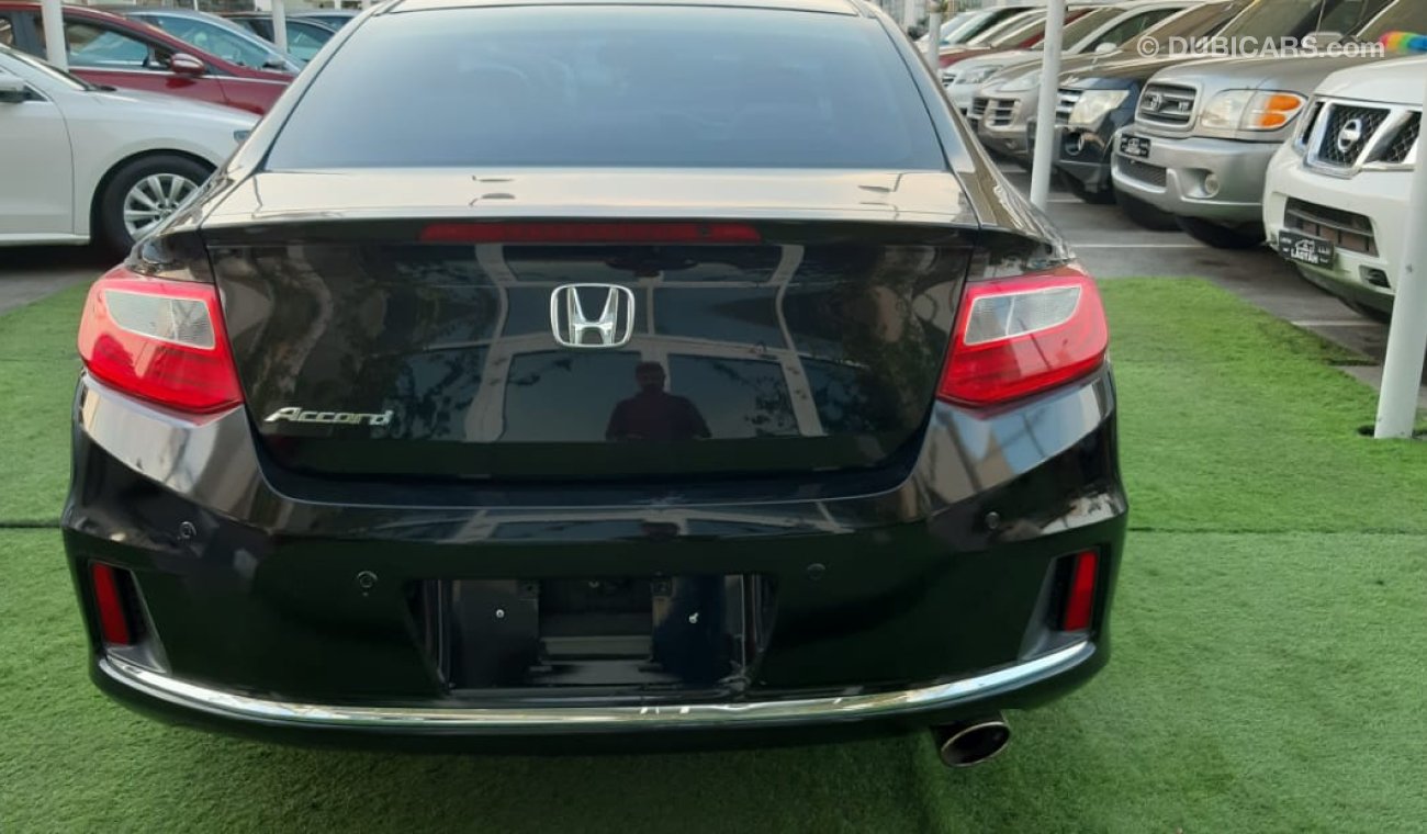 Honda Accord Coupe Gulf - number one - hatch - leather - coupe - excellent condition, you do not need any expenses