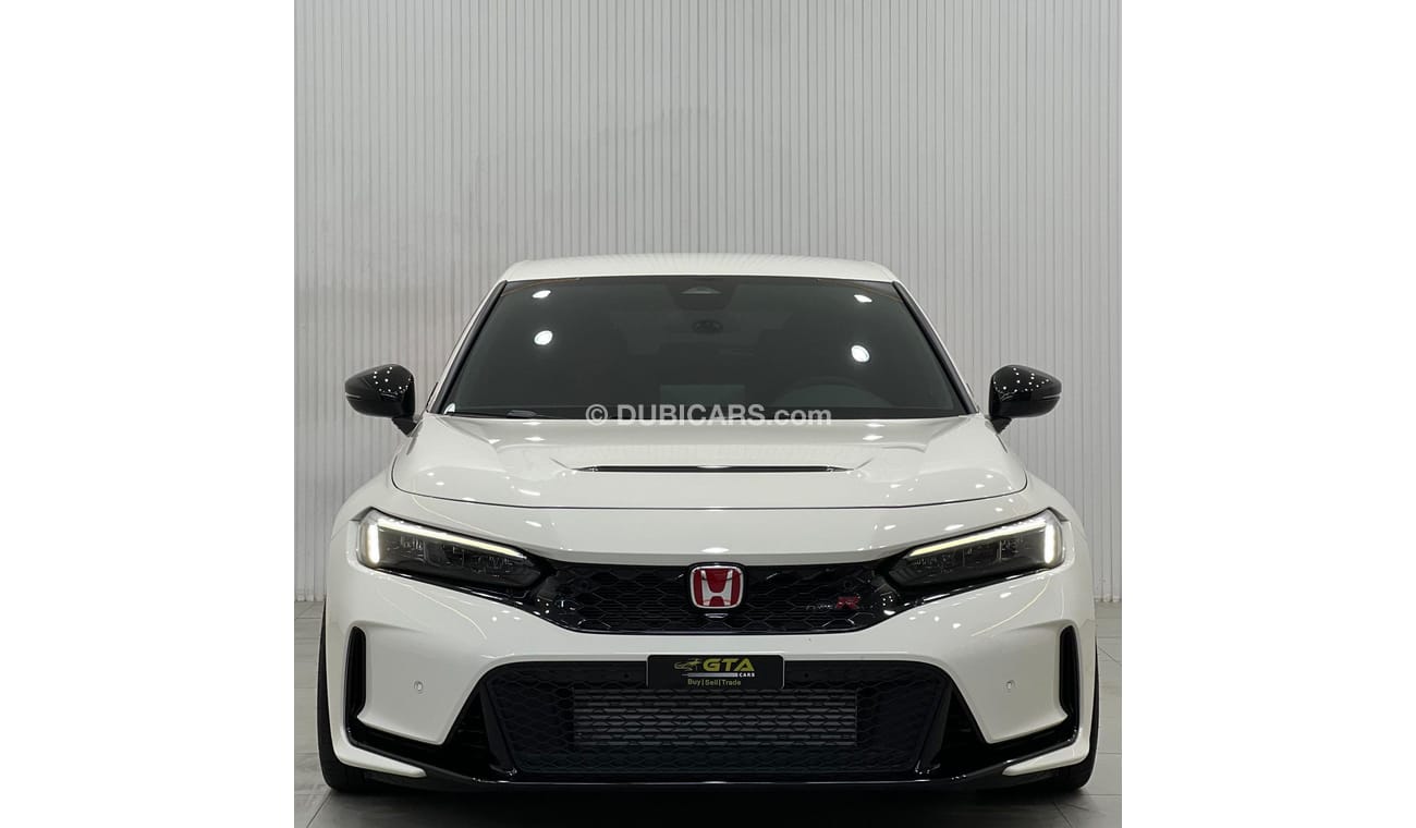 هوندا سيفيك 2023 Honda Civic Type R, Full Service History, 2028 Al futtaim Warranty