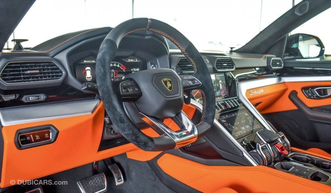 Lamborghini Urus 4.0T Style package *Parking Assistance *Lamborghini ANIMA *Orange calipers *Advanced 3D Audio System