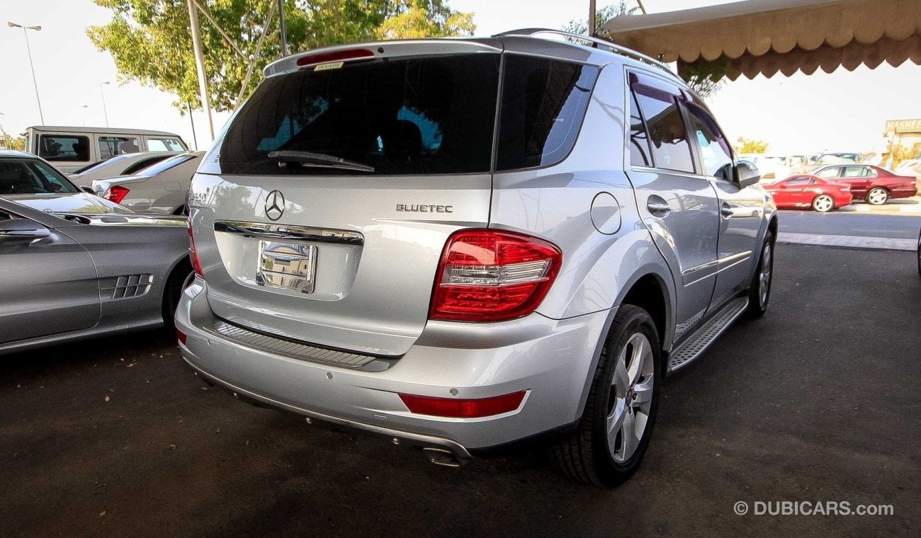 Mercedes-Benz ML 350 Blue Efficiency