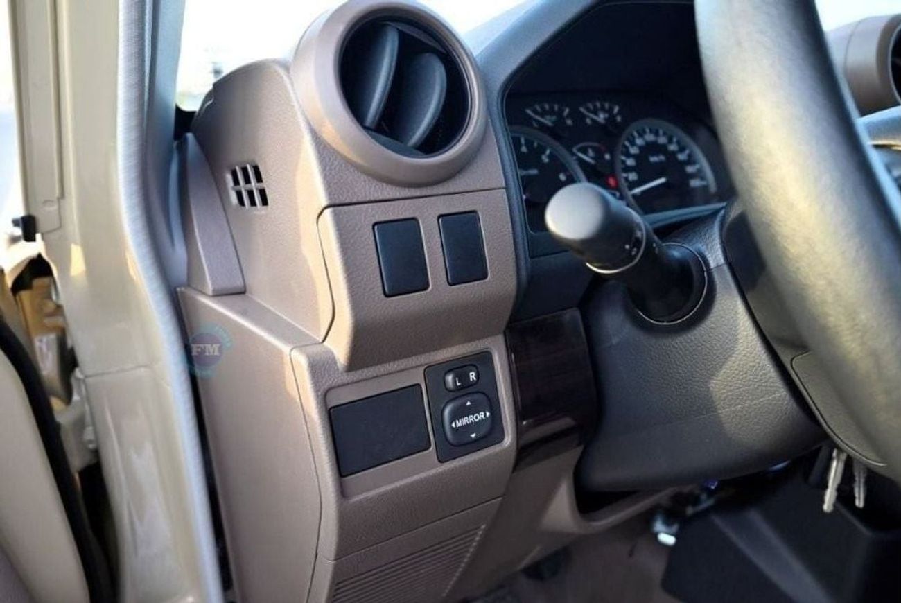 Toyota Land Cruiser Pick Up LX-E V6 4.0L Petrol 4WD Automatic