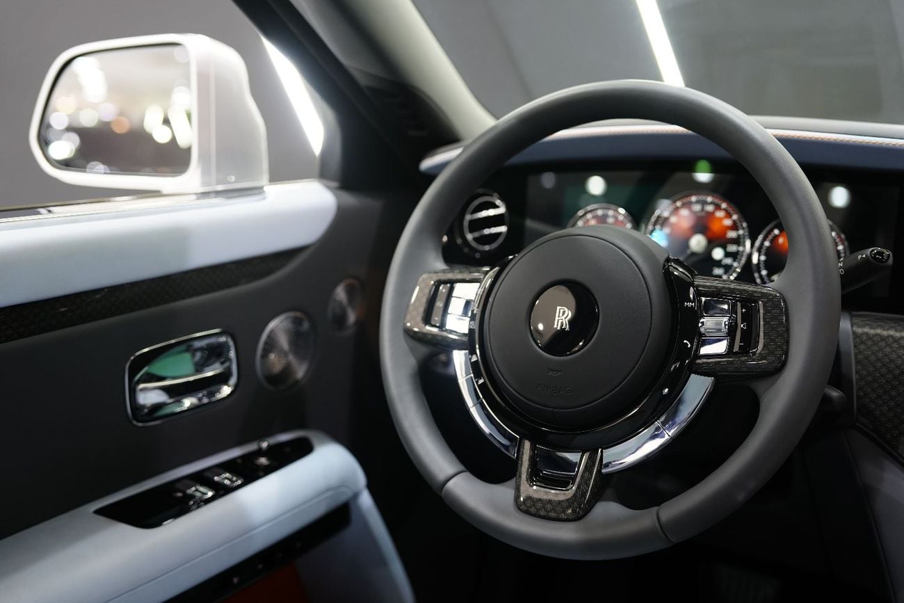 Rolls Royce Ghost Black Badge, Two-Tone, Rear Entertainment, Bespoke Audio, Dealer Warr + Serv!