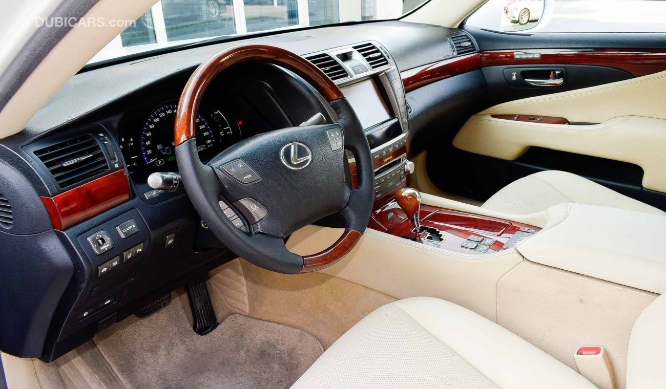 لكزس LS 600 Lexus LS 600H - HYBRID Full Service History GCC