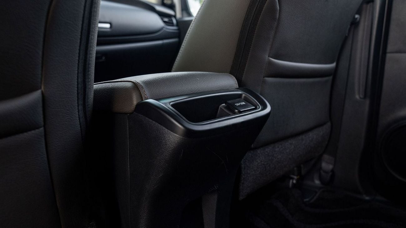 Toyota Fortuner GX2 2.7L 4WD