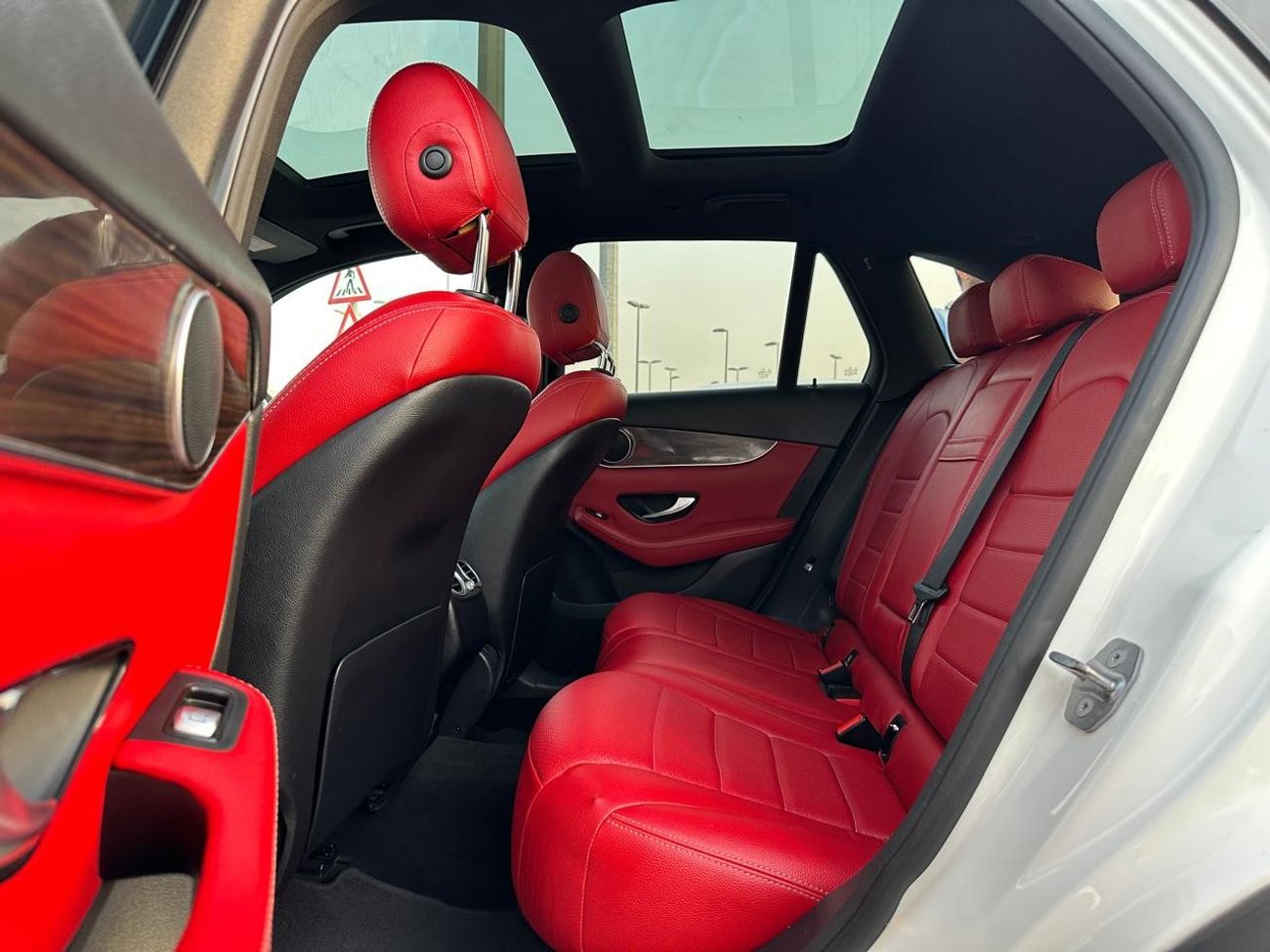 مرسيدس بنز GLC 300 AMG