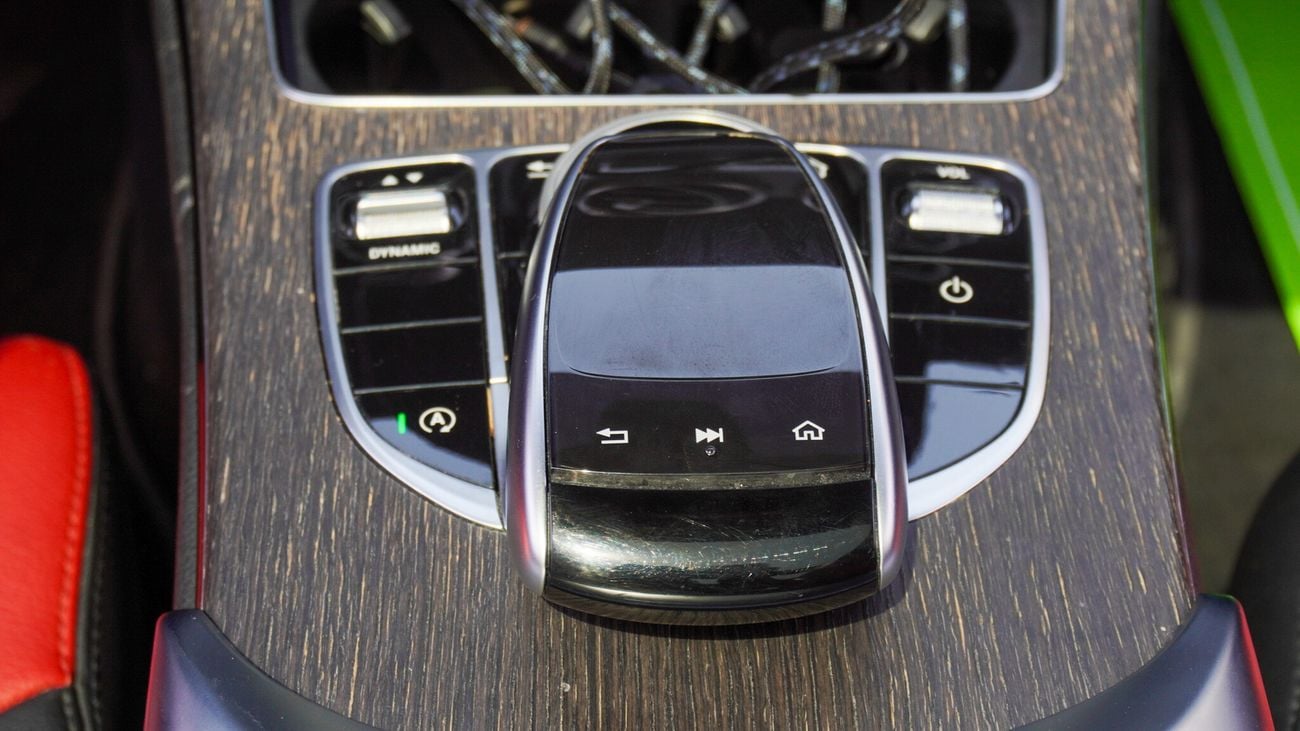 Mercedes-Benz C 300 AMG Pack 2.0L