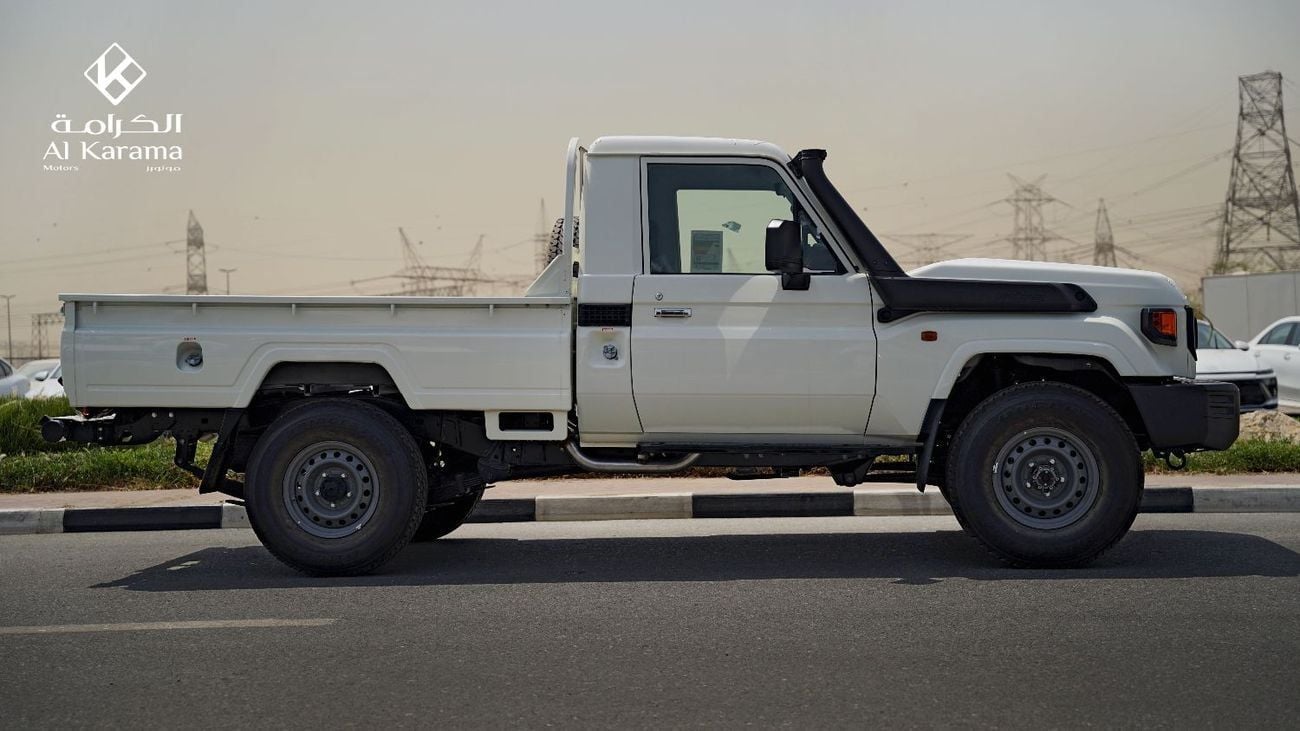 تويوتا لاند كروزر بيك آب Single Cabin | 2.8L Diesel Engine with 4x4 Manual Transmission | Diff Lock