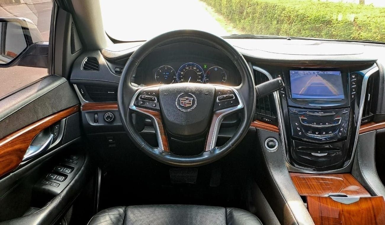 كاديلاك إسكالاد ESV Premium Luxury 6.2L 2015 FULL OPTION (1830x36/-MONTHLY)