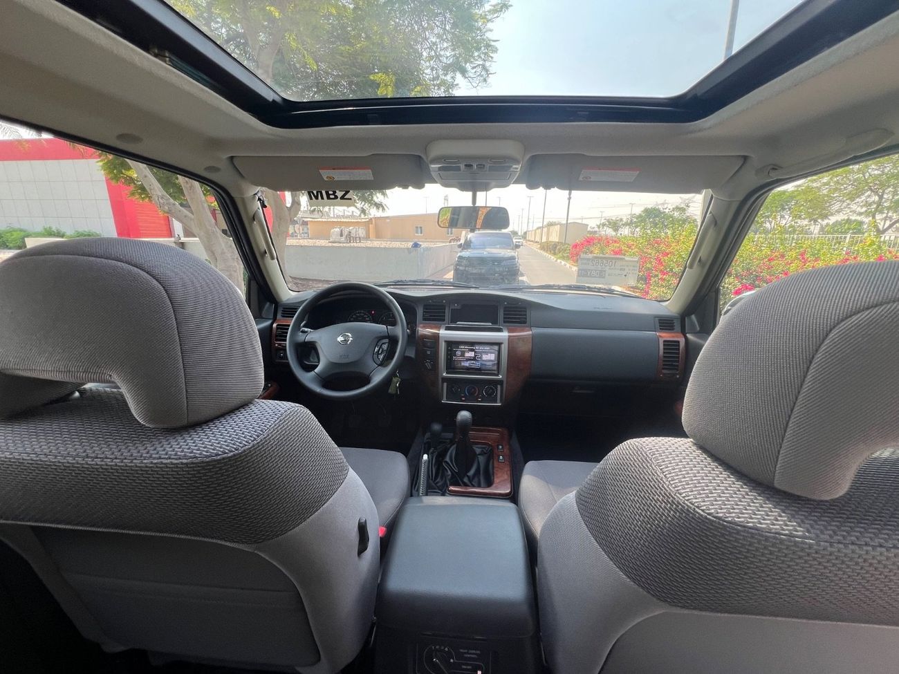 نيسان باترول سفاري Safari 4.8L M/T