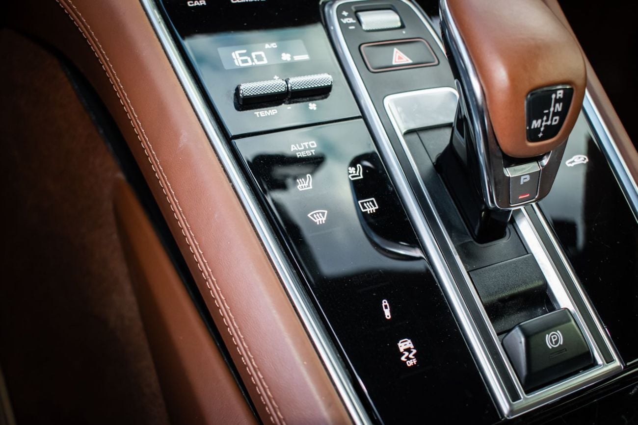 Porsche Panamera 4 3.0L