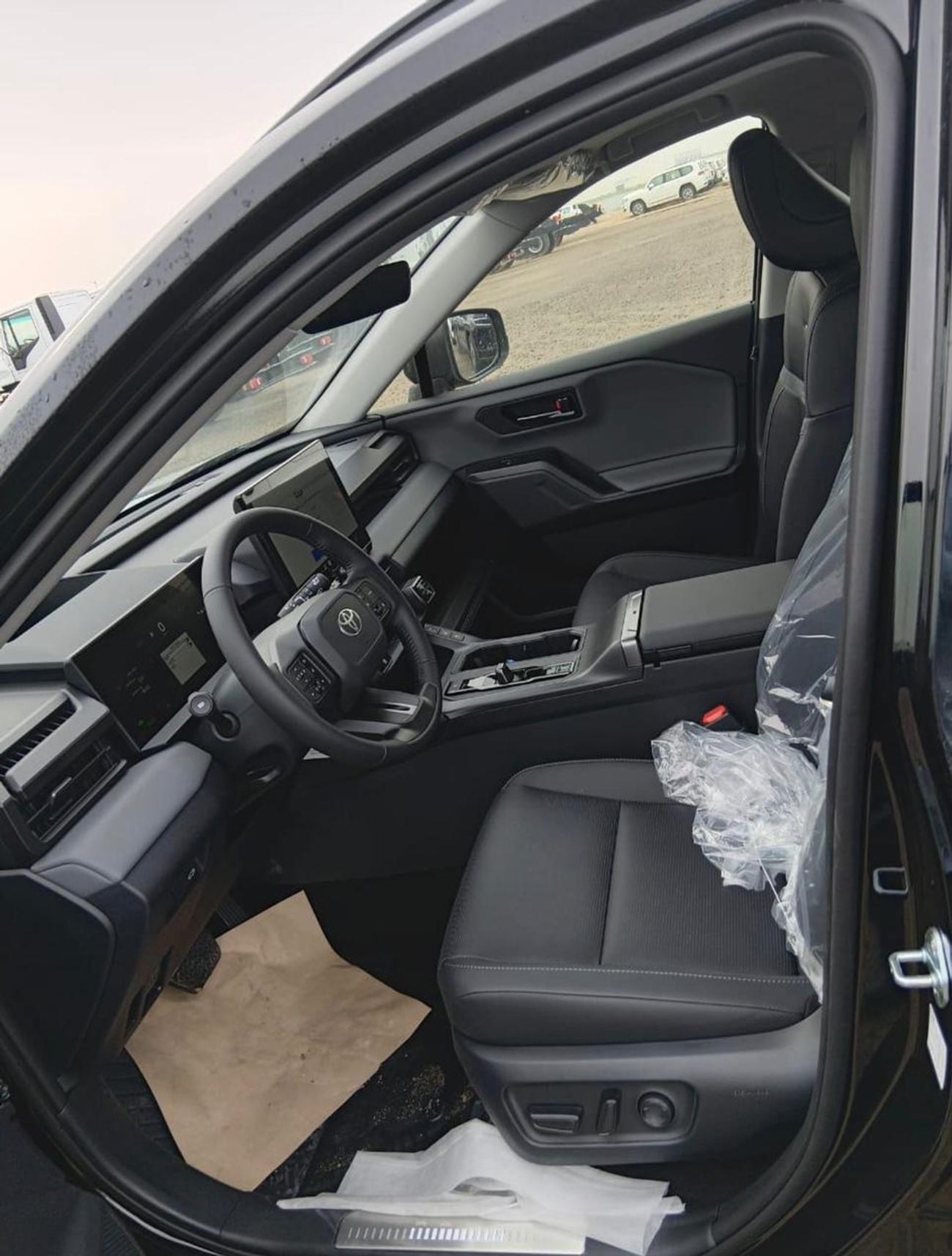 تويوتا راف ٤ TOYOTA RAV 4  HYBRID FULL OPTION NEW FACELIFT 2026 MODEL GCC SPECS