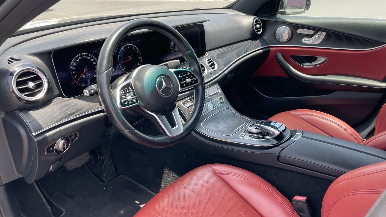 مرسيدس بنز E 350 Std 2.0L Turbo V4