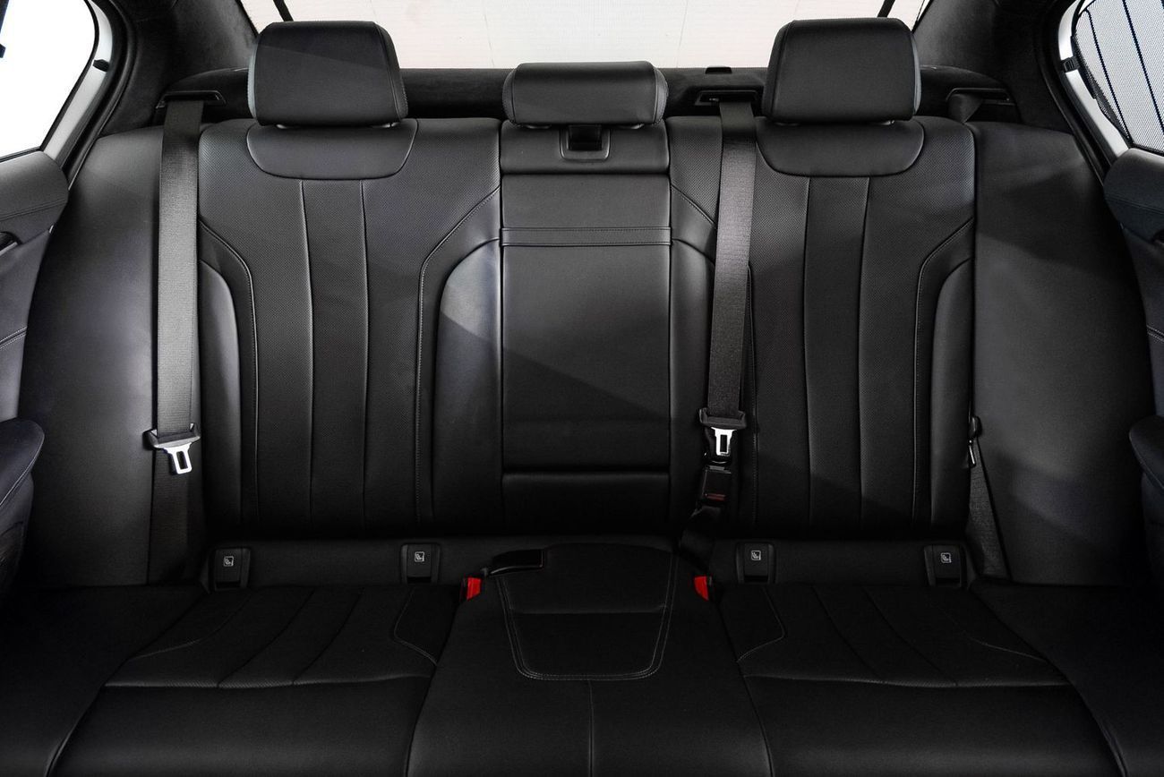 بي أم دبليو M5 Std 4.4L