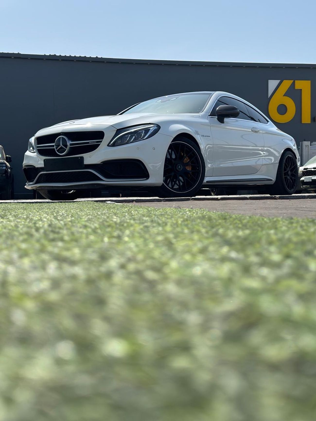 مرسيدس بنز C 63 كوبيه ✨ مرسيدس C63 S AMG ✨ كوبيه موديل : 2018 السعر : 130.000 درهم الممشي 75.000 (وارد كوري) ✨ فل اوبشن، ف