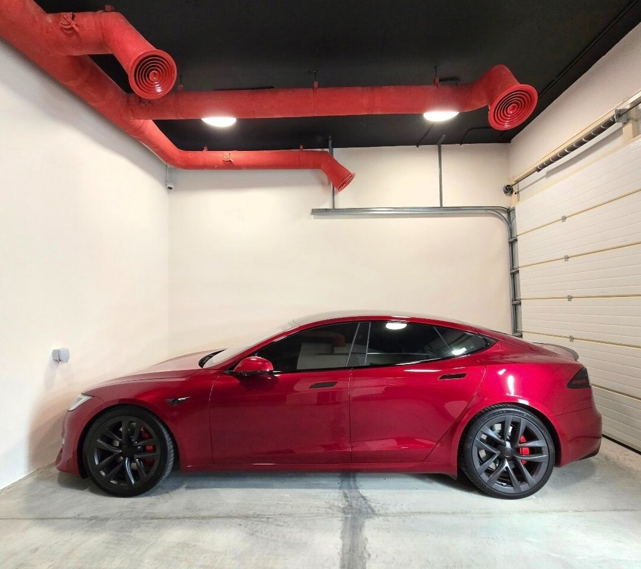 تسلا Model S Plaid (AWD)