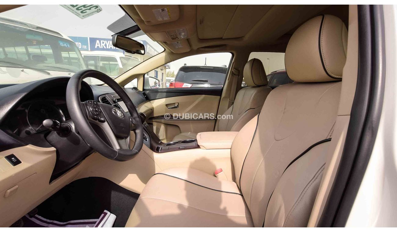 Toyota Venza XLE  FULL OPTION