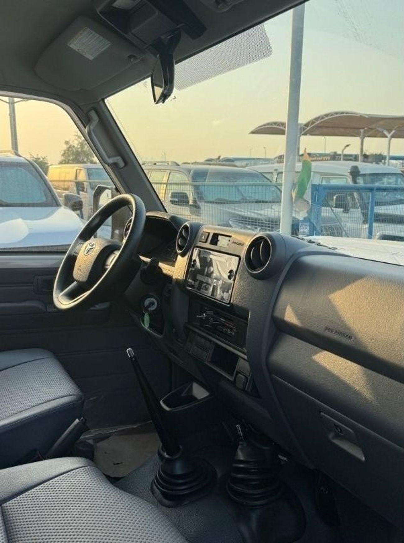 Toyota Land Cruiser Toyota Land Cruiser LC79 D/C 4.2 Engine With DIFF Lock