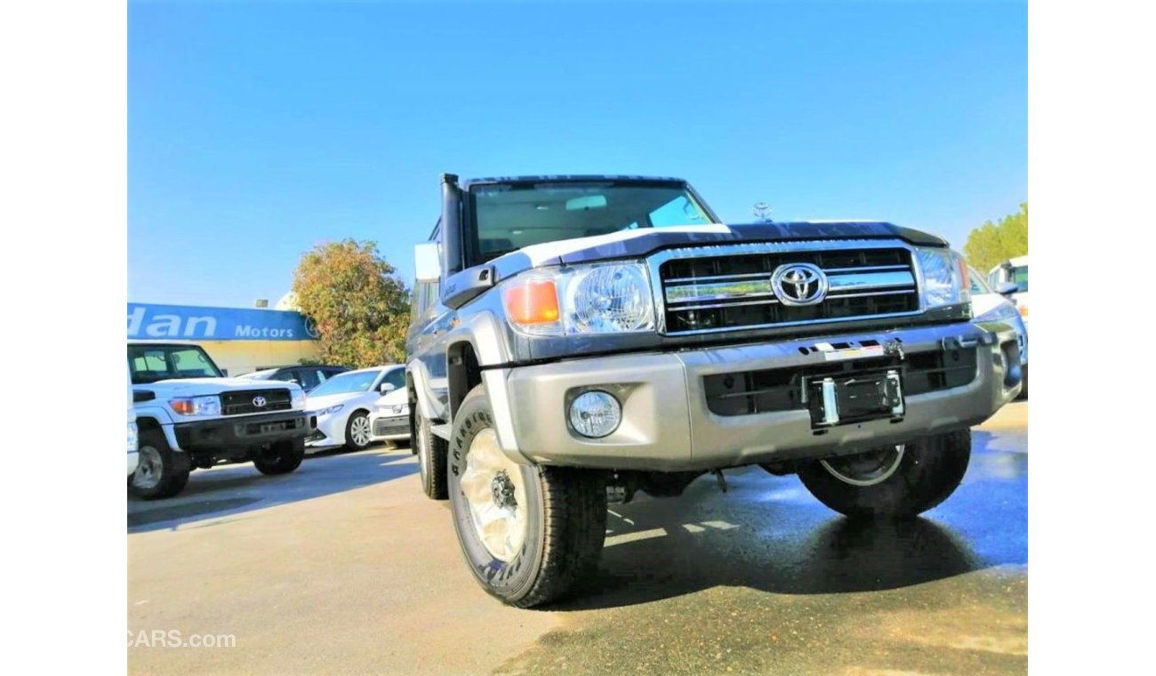 Toyota Land Cruiser hard top 4 doors