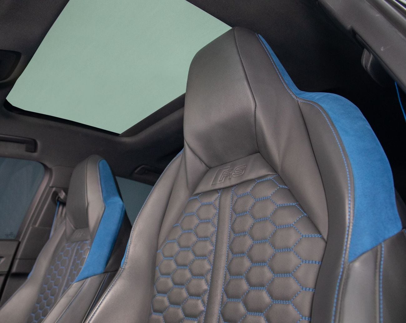 أودي RSQ3 Sportback TFSI quattro 2.5L