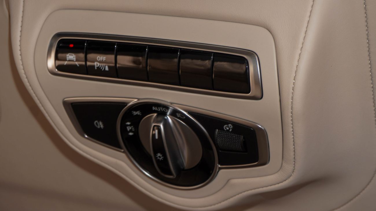 Mercedes-Benz G 63 AMG RHD