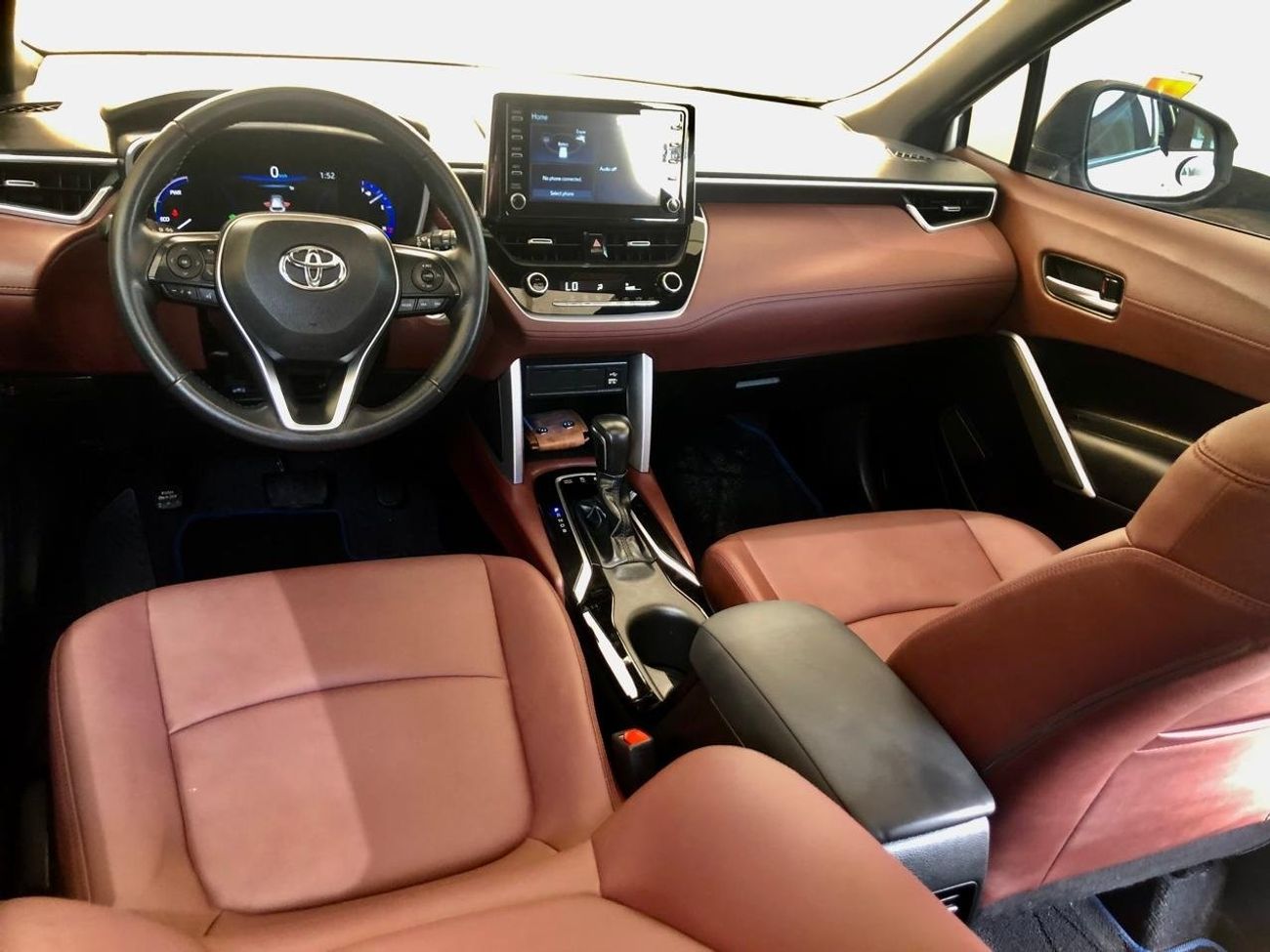 Toyota Corolla Cross 1.8L 2022 GCC (Hybrid) Full option