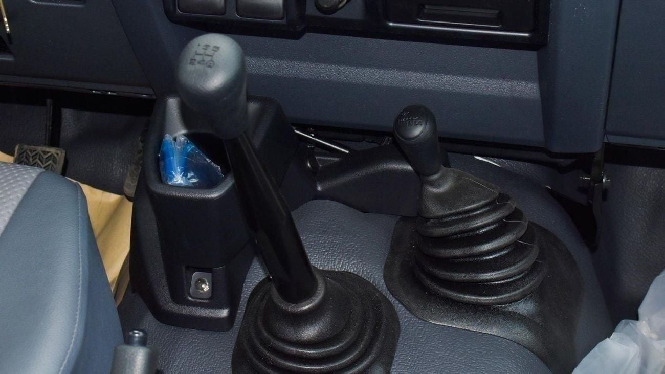 Toyota Land Cruiser Pick Up PICKUP , LC79 D/C 4.2L Diesel V6 , M/T , Diff-Lock 2022 Model