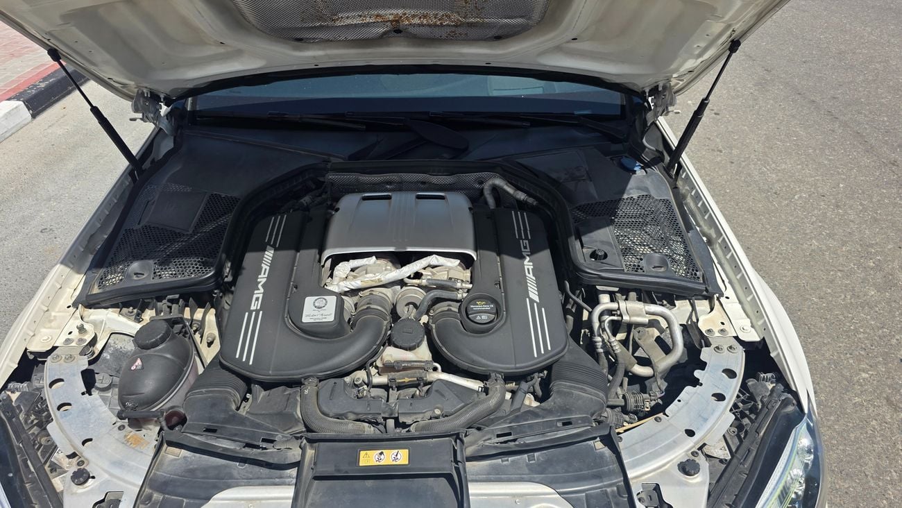 Mercedes-Benz C 63S AMG Std 4.0L Sedan
