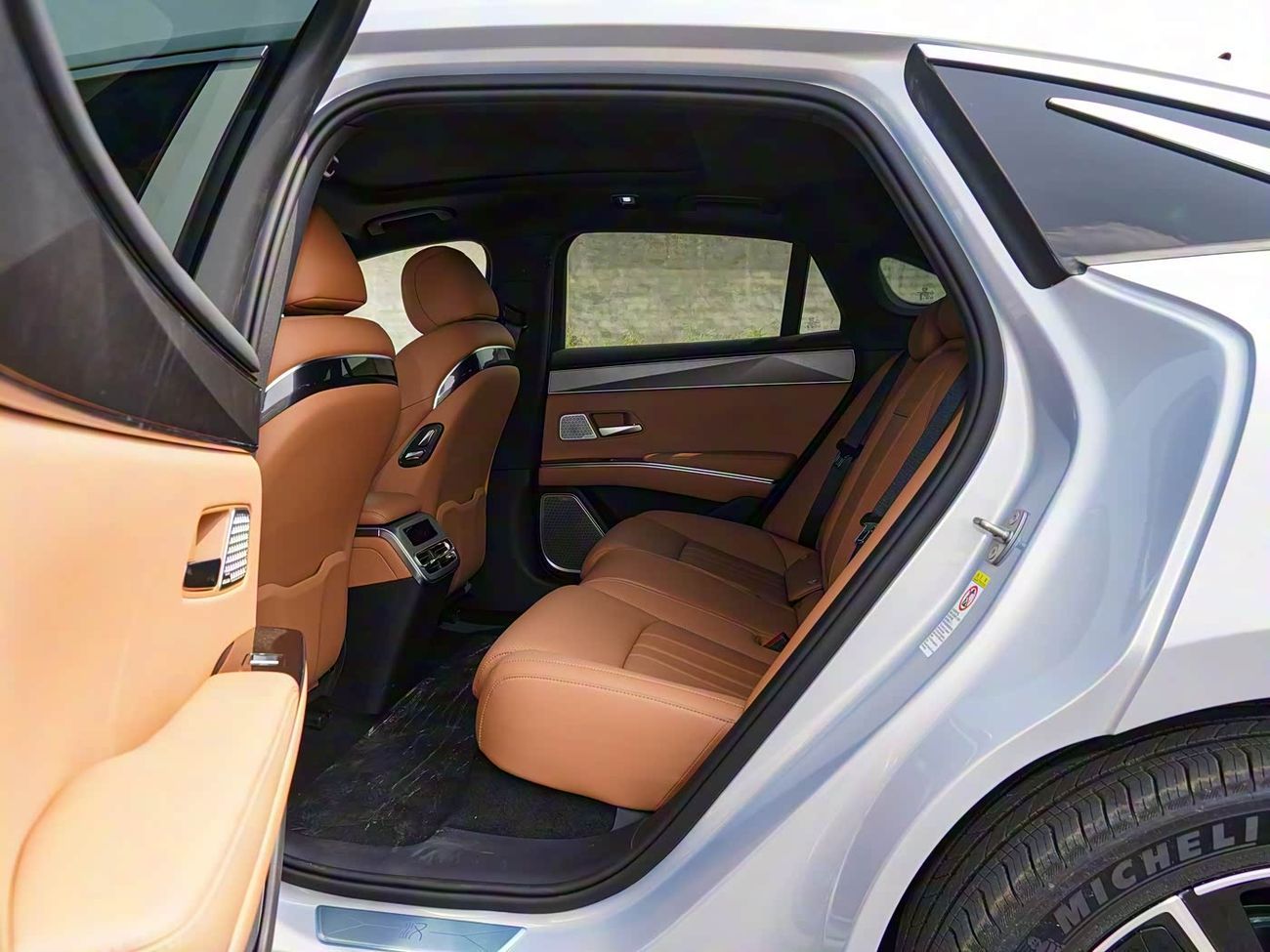 BYD HAN L EV 701KM LiDAR Premium Edition | 2025 | Coming Soon