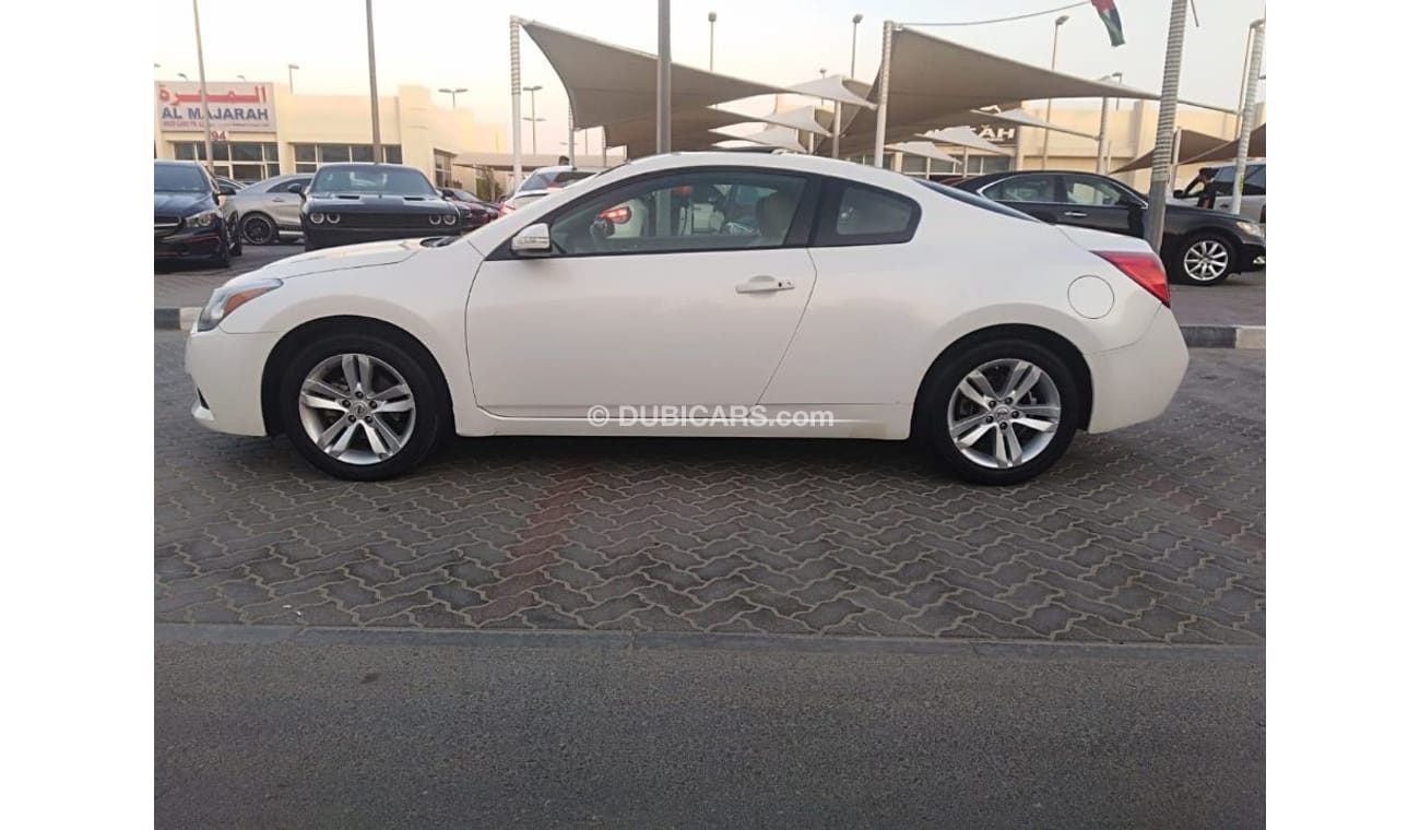 نيسان ألتيما نيسان التيما  ٢٠١١ خليجي ممتازه جدان