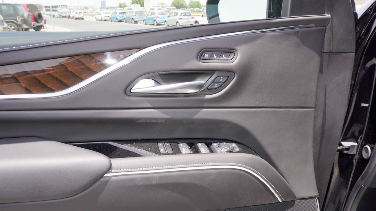 Cadillac Escalade 600